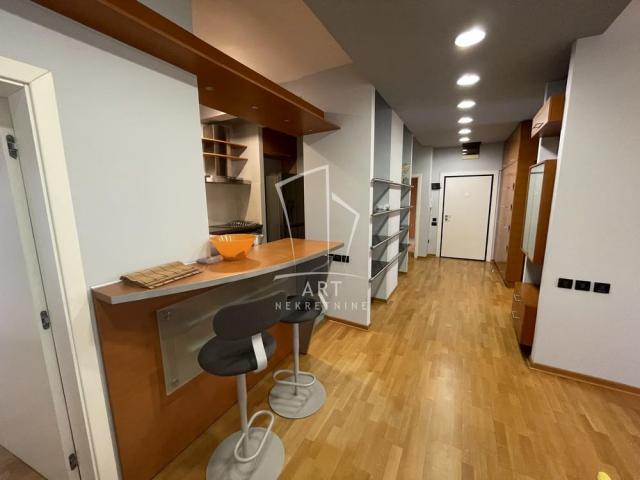 Dedinje, luksuzan porodični stan 157m2, 3 kupatila, 2 terase ID#14805
