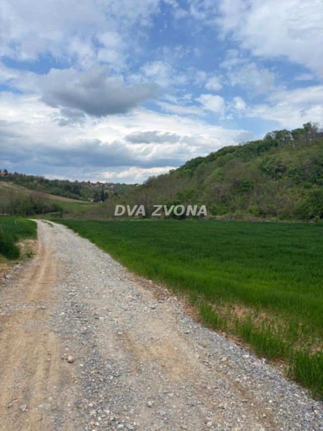 PRODAJA PLACA 26 ARI – VIKEND ZONA ČORTANOVCI