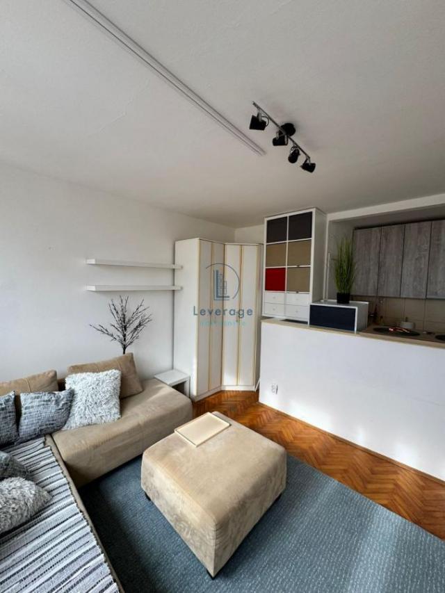 Banovo Brdo, Kijevska, 21 m2