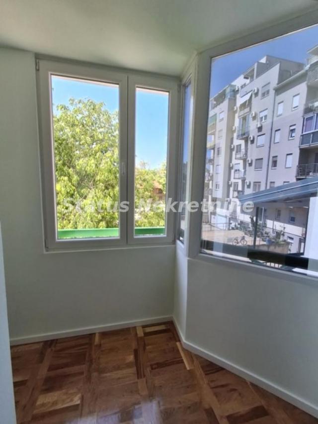 Novi Sad, Cara Dušana - 47m2 - stan u dva nivoa