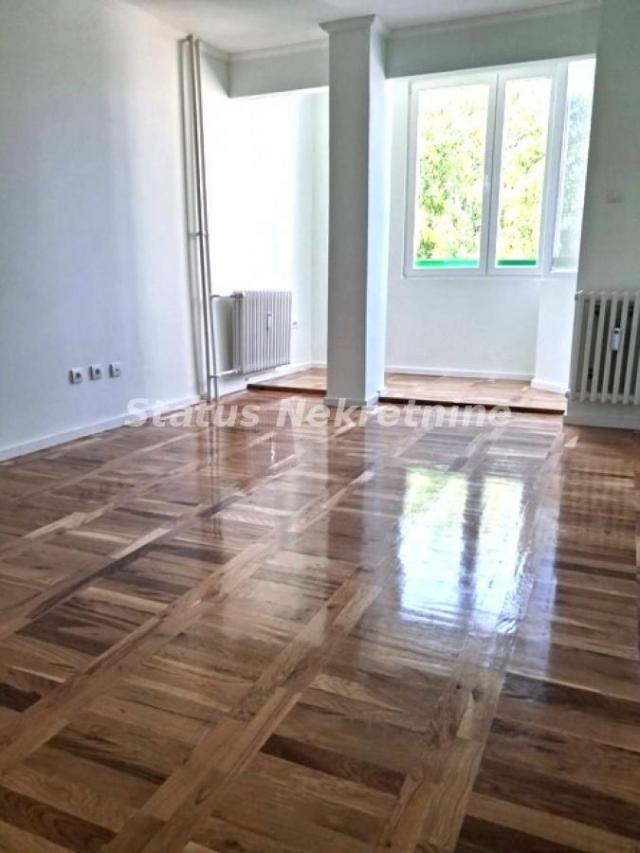 Novi Sad, Cara Dušana - 47m2 - stan u dva nivoa