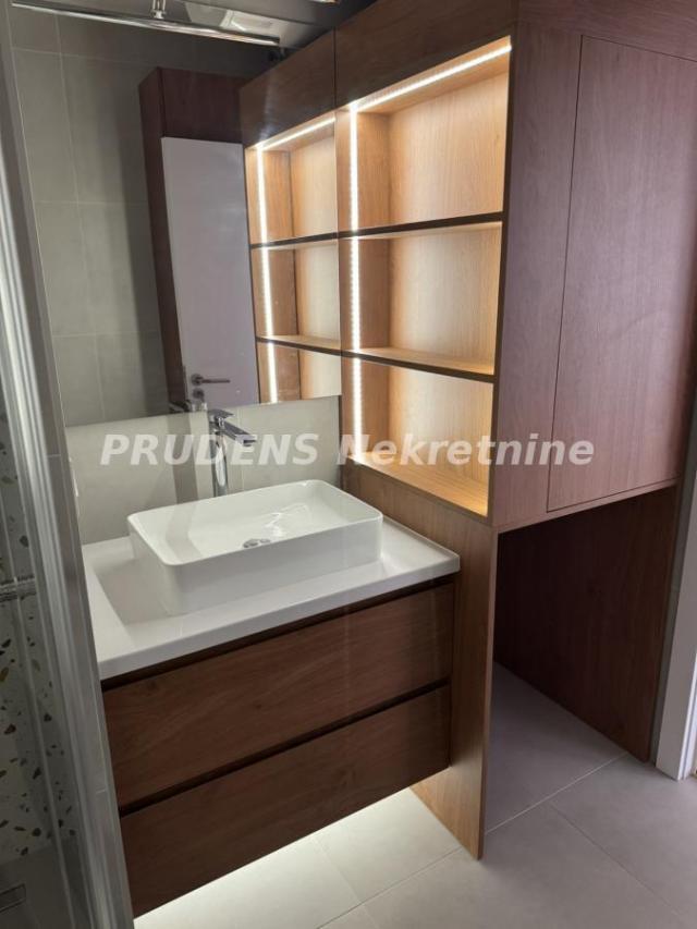 Savski venac, Durmitorska, renovirano, 48m2