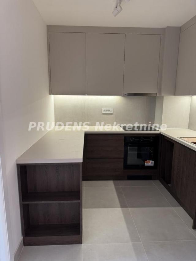 Savski venac, Durmitorska, renovirano, 48m2