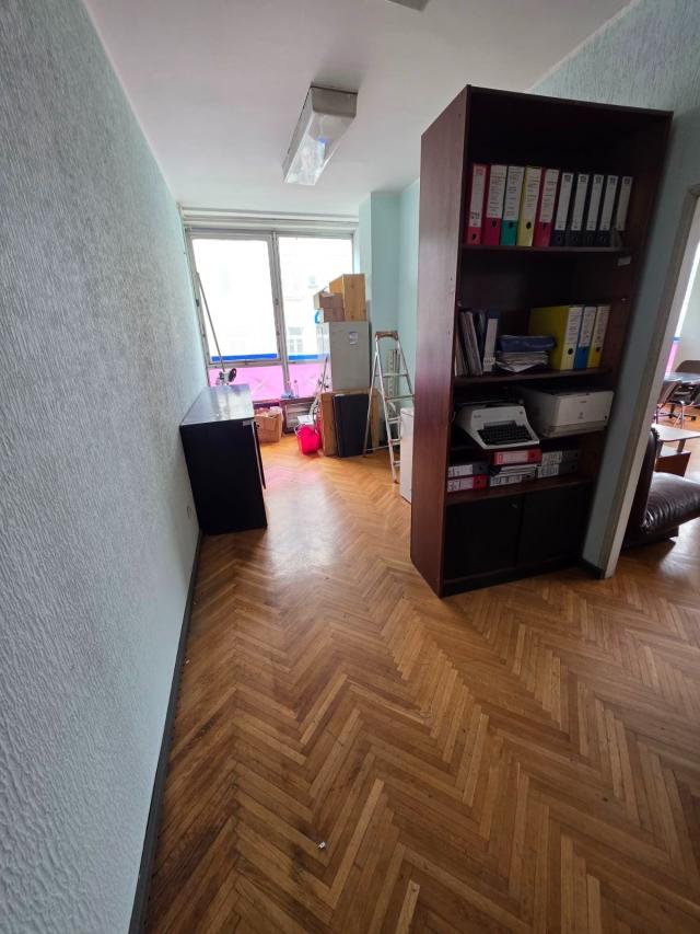 Kancelarije za izdavanje u srcu Beograda