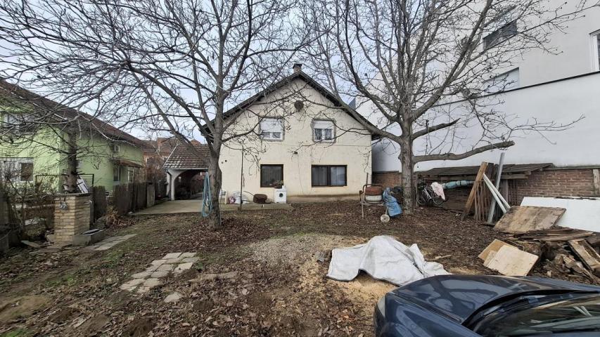 Porodična Kuća Adice