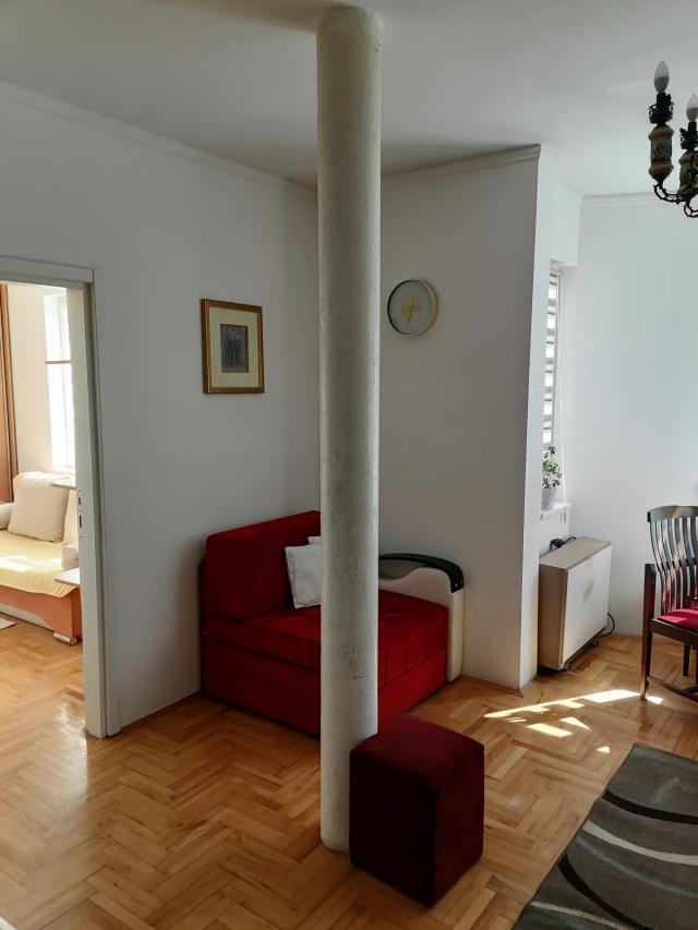 Namešten 1.5 stan, Novi Beograd Ledine, Grand Kafa