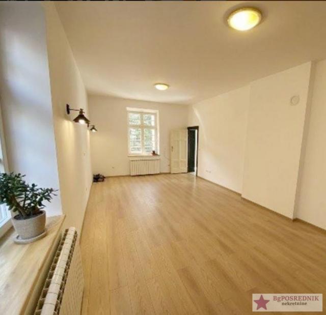 Voždovac, Činovnička kolonija, Milovana Marinkovića, 250m2