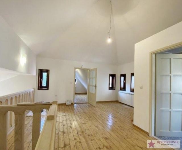 Voždovac, Činovnička kolonija, Milovana Marinkovića, 250m2