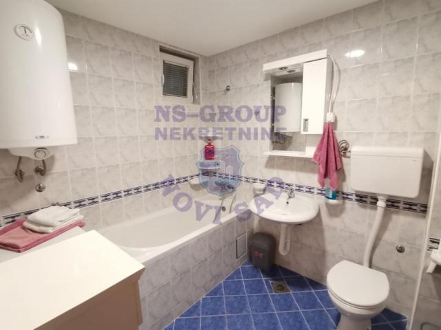 Kompletno namešten, dvoiposoban stan, atraktivna lokacija, Bulevar!
