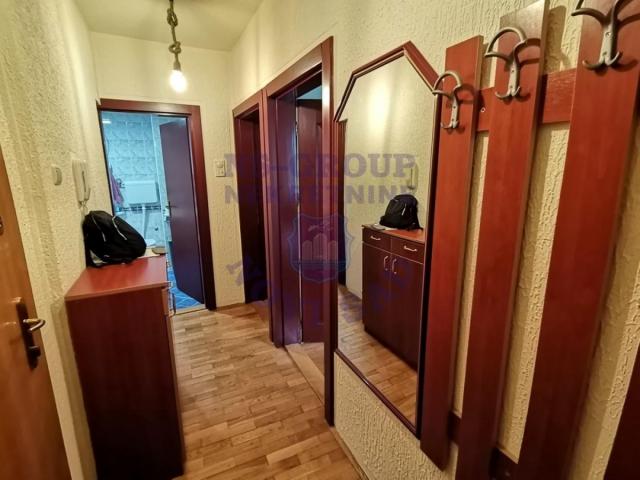 Kompletno namešten, dvoiposoban stan, atraktivna lokacija, Bulevar!