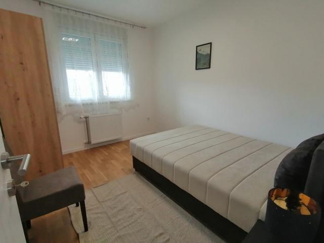 Nov neuseljavan dvosoban stan 42m2, gas kalorimetri - Podbara