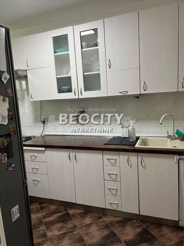 Voždovac, Braće Jerković, Dragice Končar, 4.0, 100m2, 800EUR