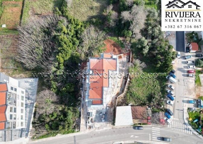 Prodaja poslovni prostor u Radovici Tivat