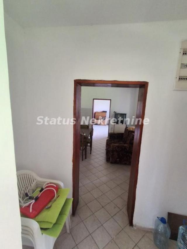 Futog-Uknjižena kuća 118 m2 na Velikom Placu 4770 m2 za Poslovanje i Biznis-065/385 8880