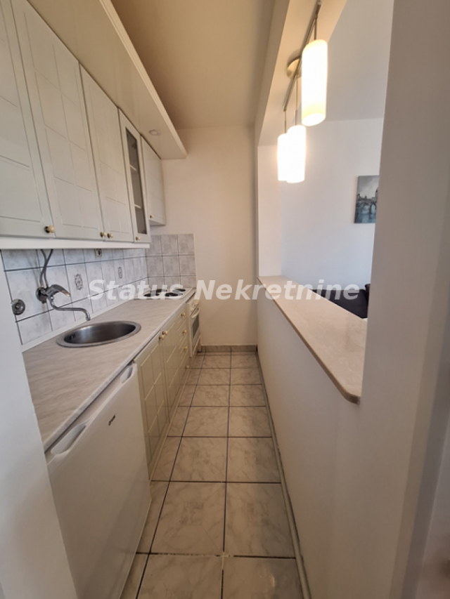 Garsonjera 26 m², Bulevar Oslobođenja, Novi Sad