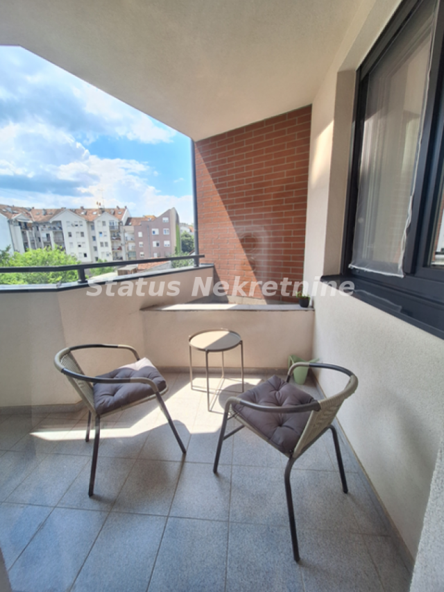 Dvosoban stan 46 m², Centar, Novi Sad, 2. sprat