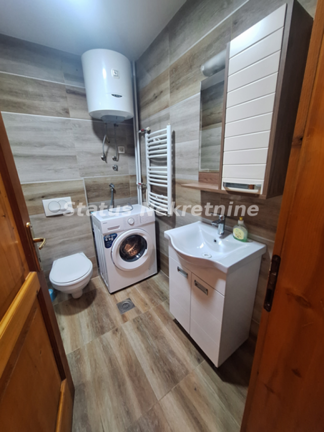 Garsonjera 26 m², Bulevar Oslobođenja, Novi Sad