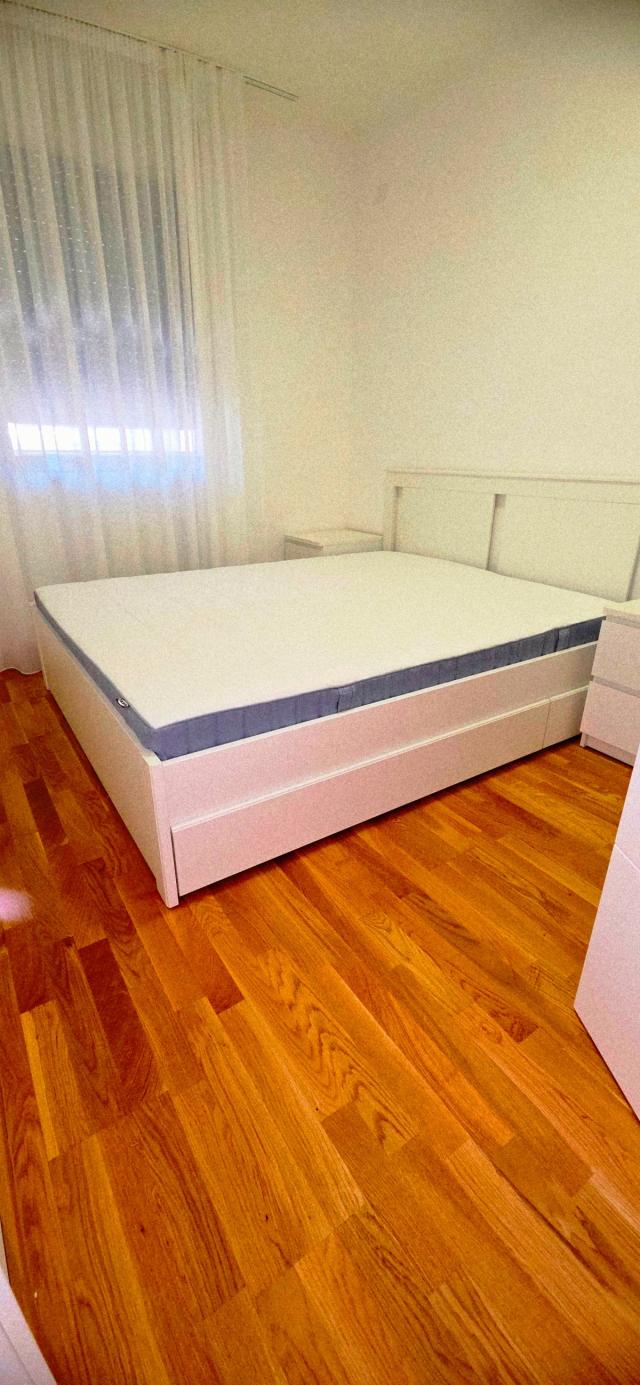 NOV DVOSOBAN STAN SA GARAŽOM, TELEP