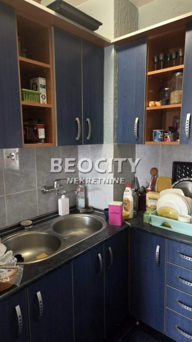 Novi Sad, Bulevar Evrope, Vardarska, 2.0, 33m2, 103000EUR