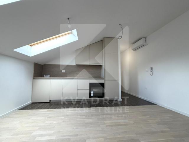 Prodaja, Jednosoban stan, Podgorica, Tološi, 52m2