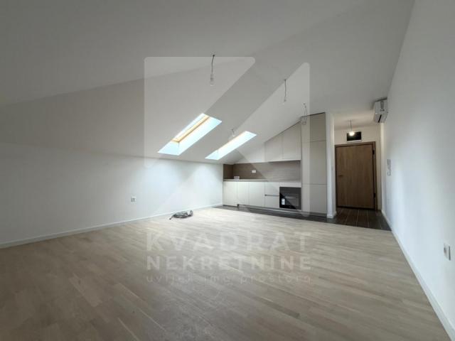 Prodaja, Jednosoban stan, Podgorica, Tološi, 52m2