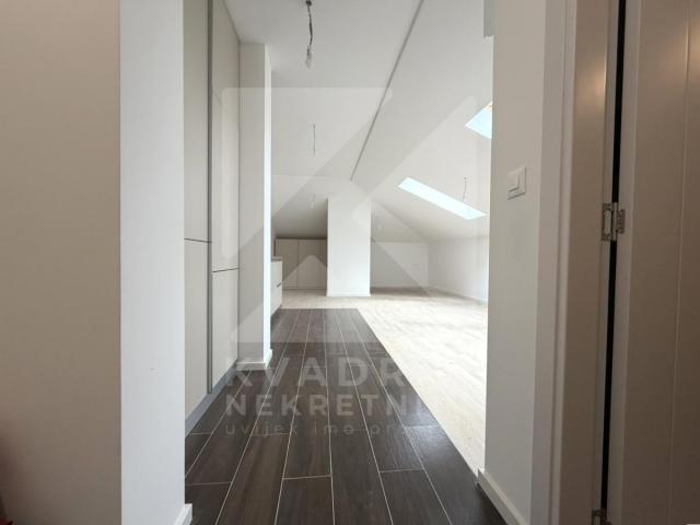 Prodaja, Garsonjera, Podgorica, Tološi, 45m2