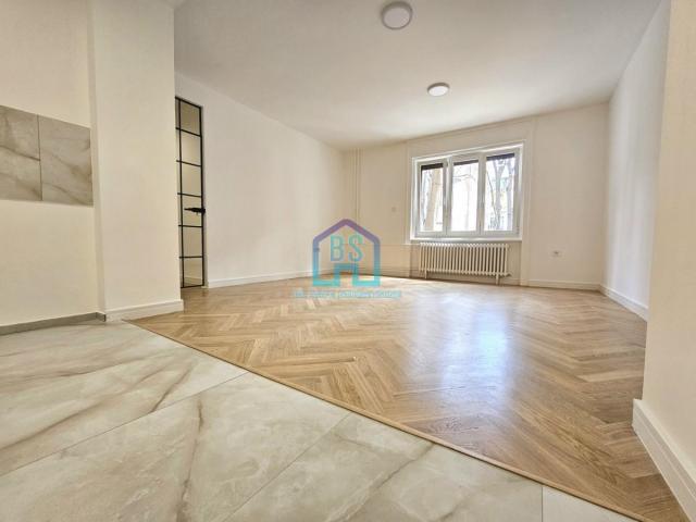 Prodaja, Stan, 112m2 , Stari Grad