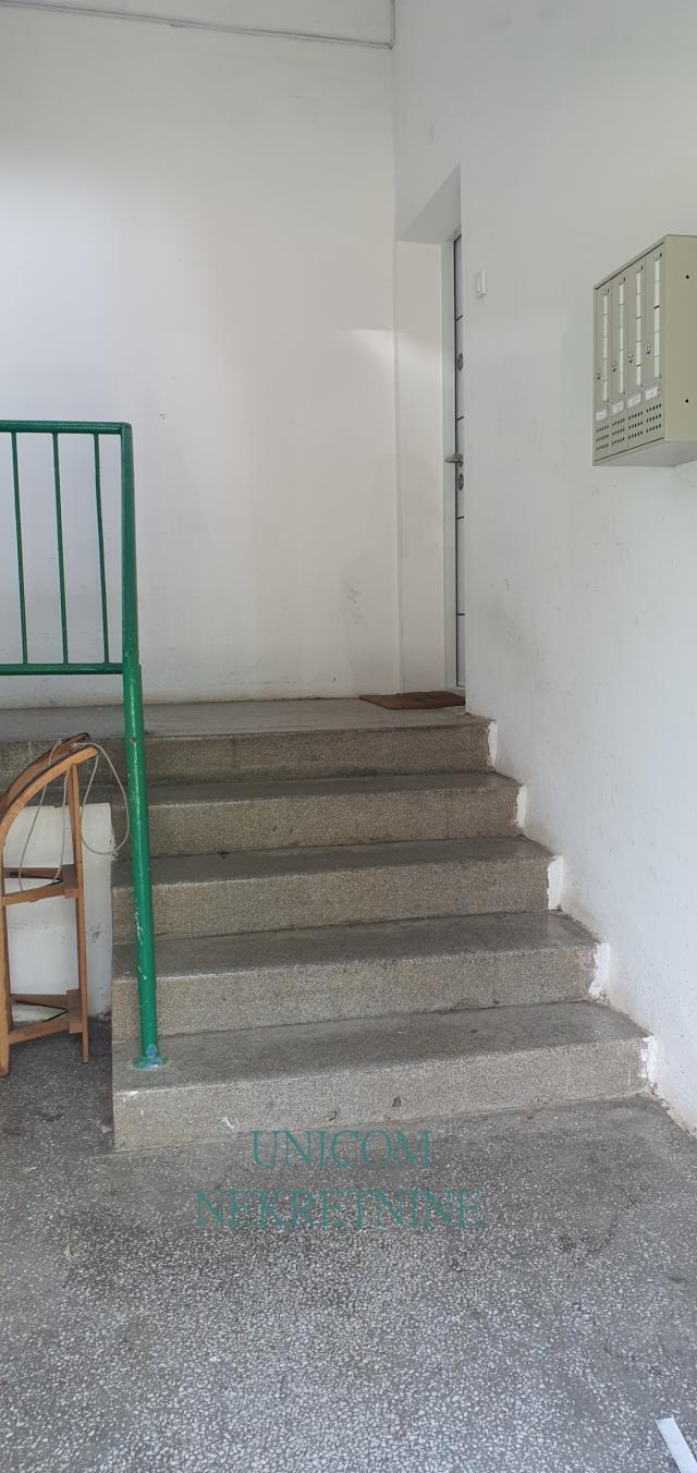 5.0 102m2+12m2 terasa Železnik - Dragojla Dudića