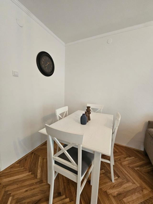 Beautiful and spacious two-bedroom apartment in an excellent location
