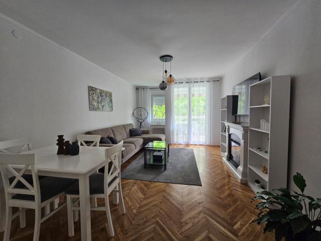 Beautiful and spacious two-bedroom apartment in an excellent location