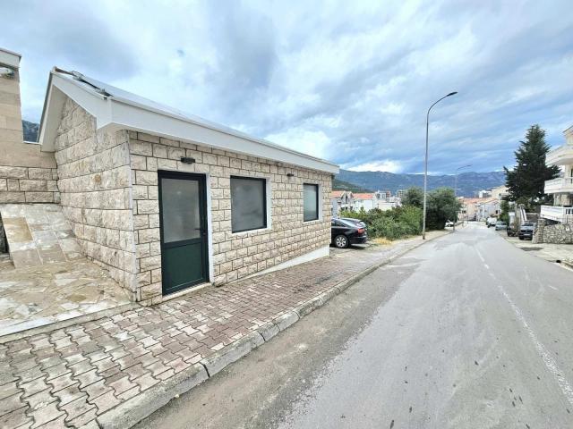 Poslovni prostor 28m² na odličnoj lokaciji – Topliški put, Budva (IZDAVANJE NA DUZI PERIOD)