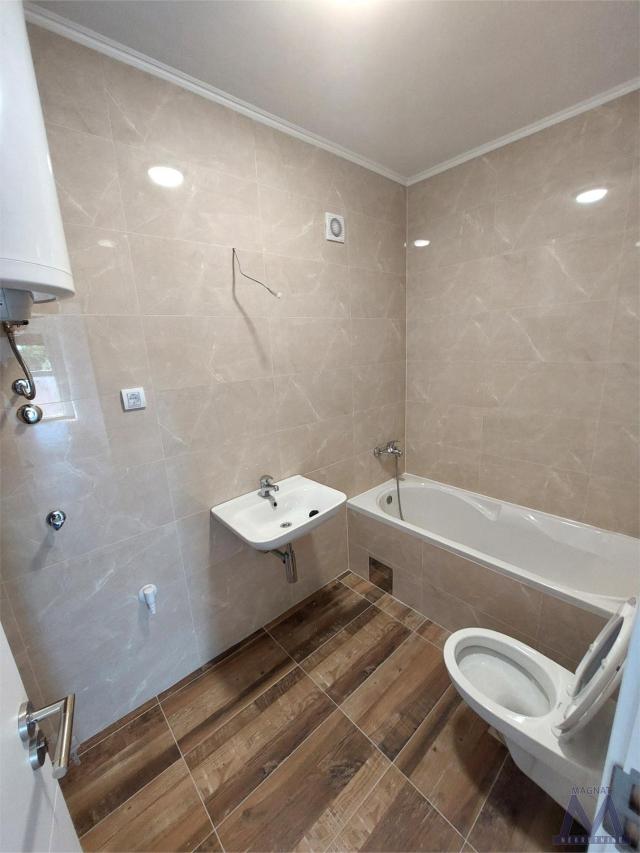 Novi Sad - Telep, izdaje se nov neuseljavan trosoban stan od 60m2, 2 sprat, uz stan se dobija 2 park