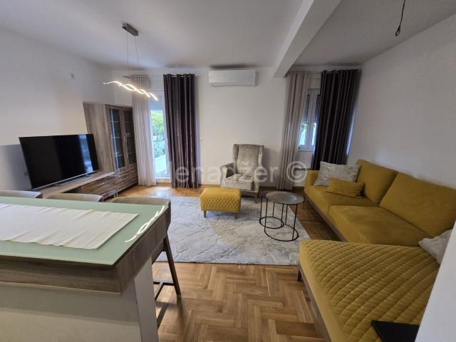 Slavujev venac, 2.5 ,56+24m2, novogradnja, uknjizen