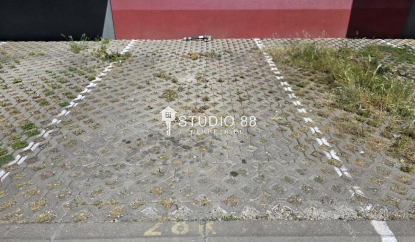 Prodaja, Stan, 753