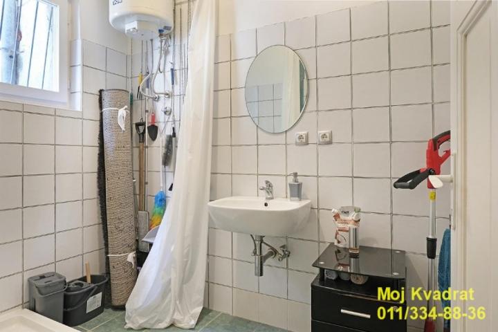 Palilula, Profesorska kolonija - Ljubomira Stojanovića, 84m2