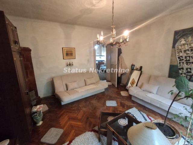 Bulevar-Uknjižena Stara Elitistička kuća 112 m2 na Placu od 360 m2 na Top Lokaciji-065/385 8880