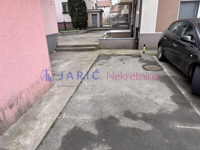 TOP PONUDA • Altina 49m2, miran kraj blizu prevoza i voza • 