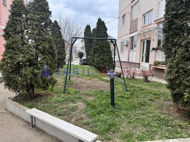 TOP PONUDA • Altina 49m2, miran kraj blizu prevoza i voza • 