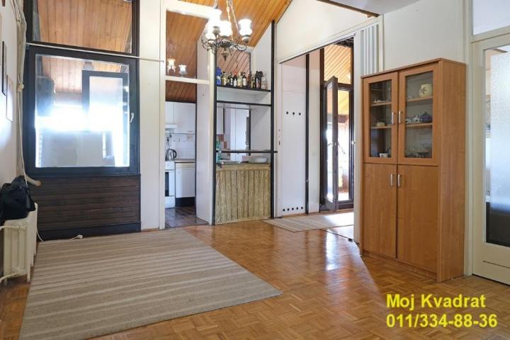 Čukarica, Cerak Vinogradi - Cerski venac, 83m2
