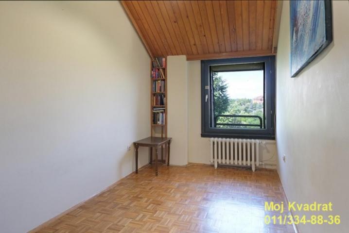 Čukarica, Cerak Vinogradi - Cerski venac, 83m2