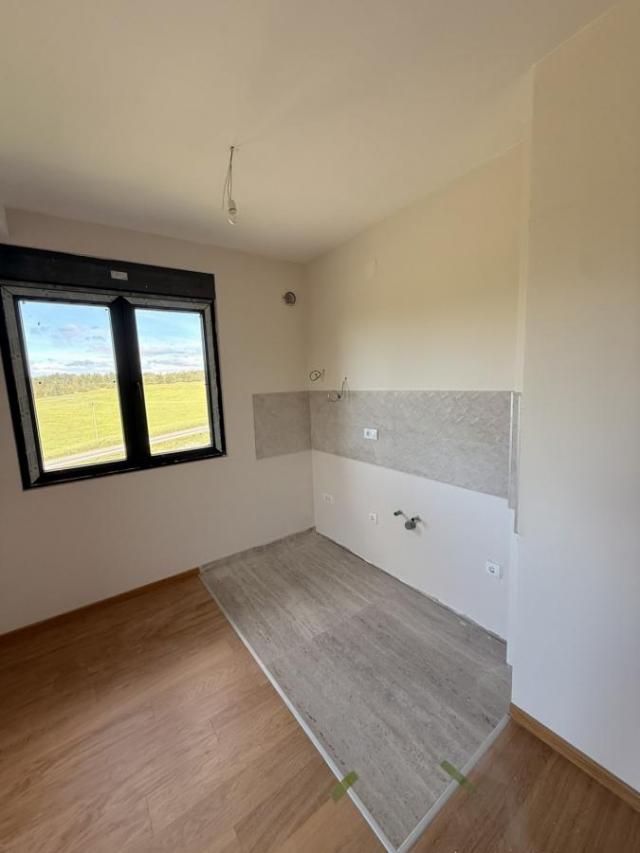 Stan sa pogledom na Zlatiboru, keš/kredit, OPIS
