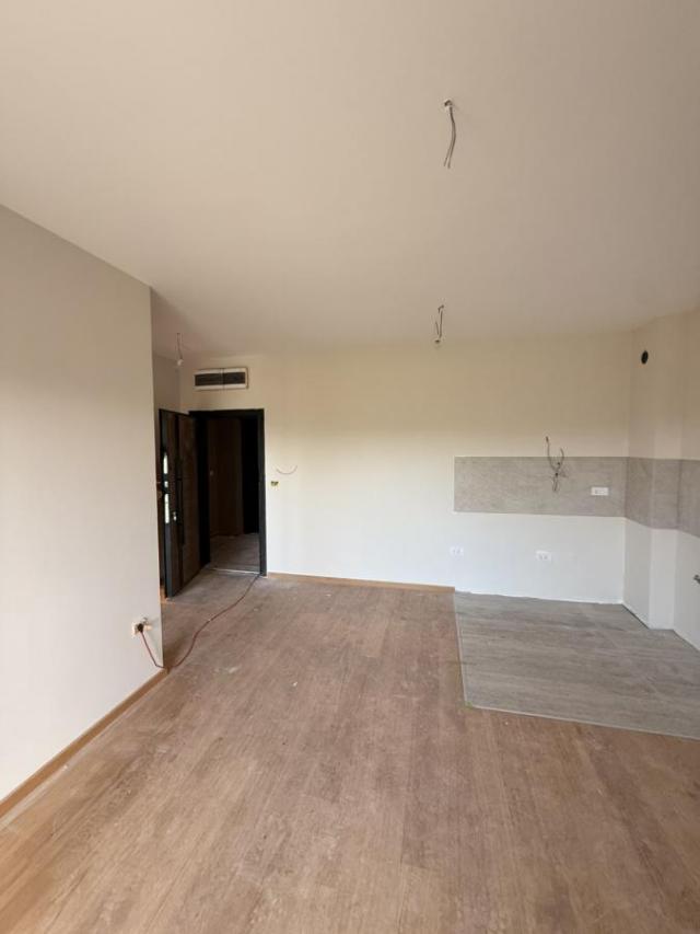 Stan sa pogledom na Zlatiboru, keš/kredit, OPIS