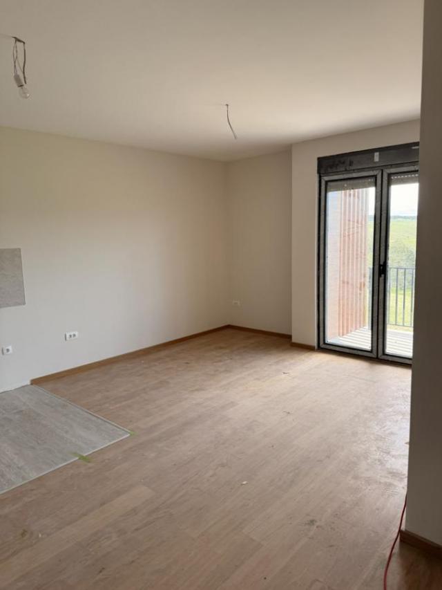 Stan sa pogledom na Zlatiboru, keš/kredit, OPIS
