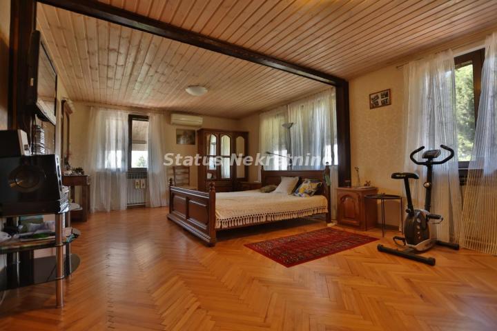 Kuća 322 m², 3 kupatila, Ledinci, Novi Sad-Hitno