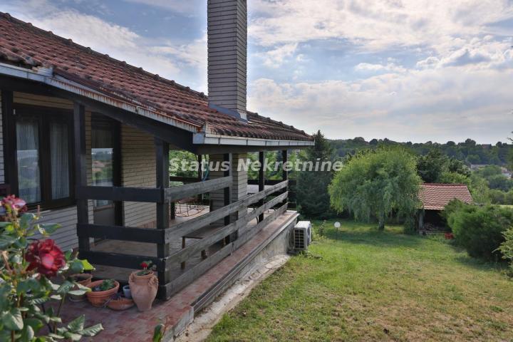 Kuća 322 m², 3 kupatila, Ledinci, Novi Sad-Hitno