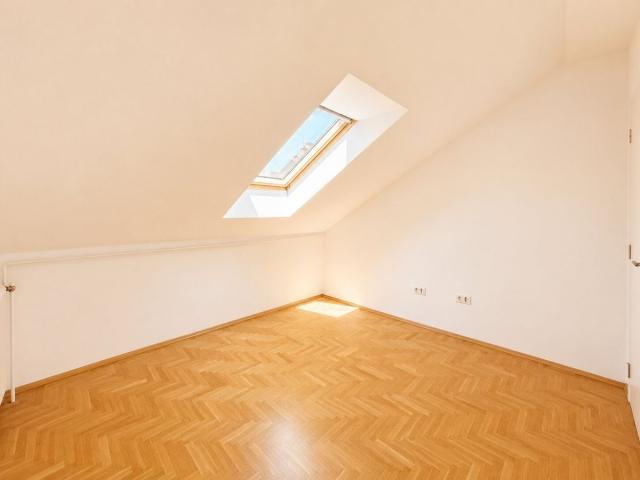 KOSANČIĆ IVANA - ODLIČAN, TROSOBAN DUPLEX 71 M2 - 165.000 E!
