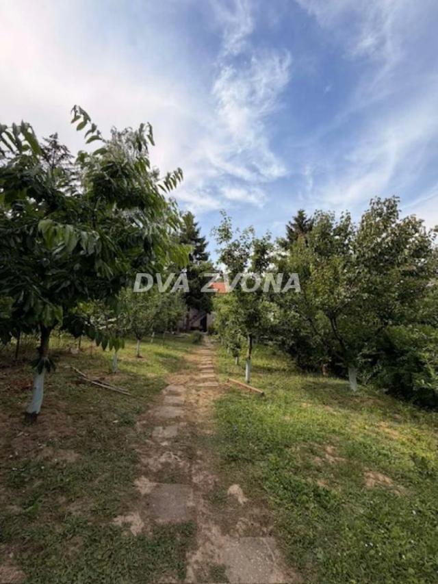 Vikend kuća sa pogledom na Frušku goru – Banstol, opština Inđija