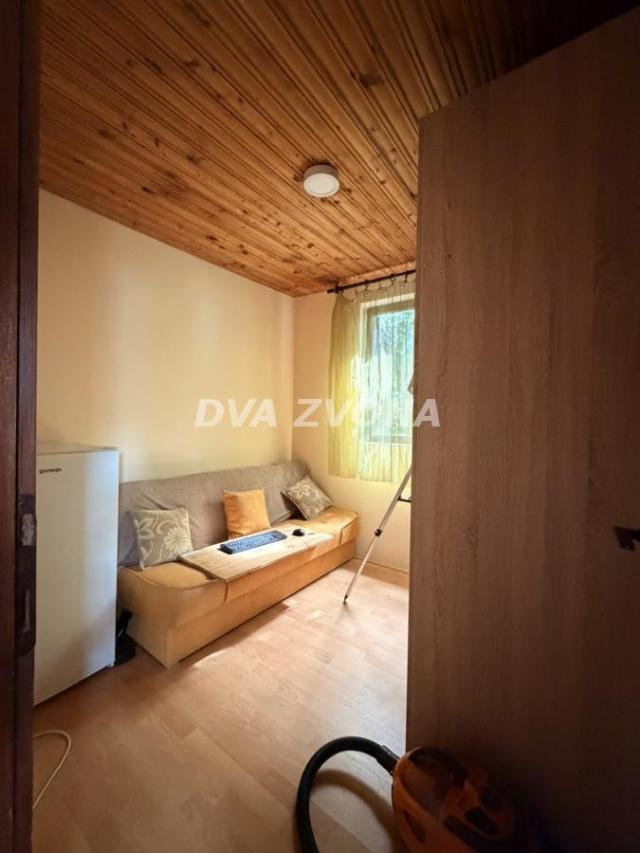 Vikend kuća sa pogledom na Frušku goru – Banstol, opština Inđija