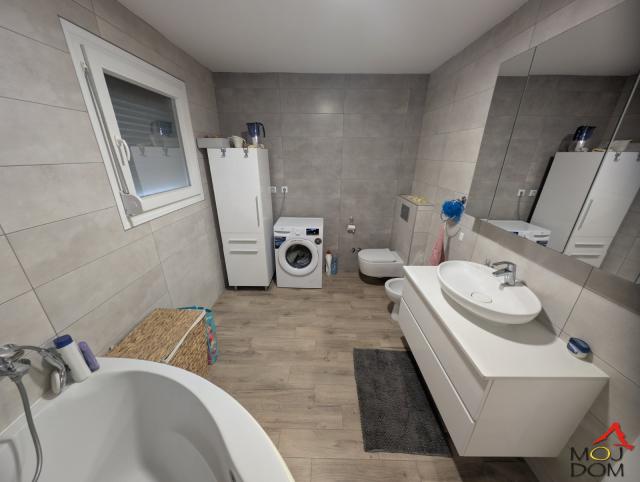 NOVI SAD - ADICE - KUćA - 158 m2 - 350,000€