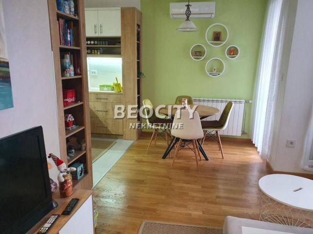 Novi Sad, Centar, Cara Dušana Zelena Zgrada, 1.0, 30m2, 105000EUR